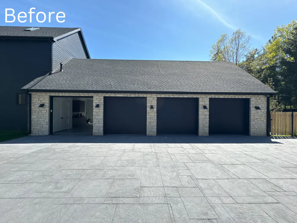 C.H.I. 3297 Full-View Garage Door