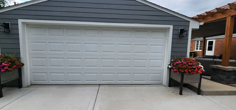C.H.I. 5983 Stamped Carriage House & LiftMaster 84505R