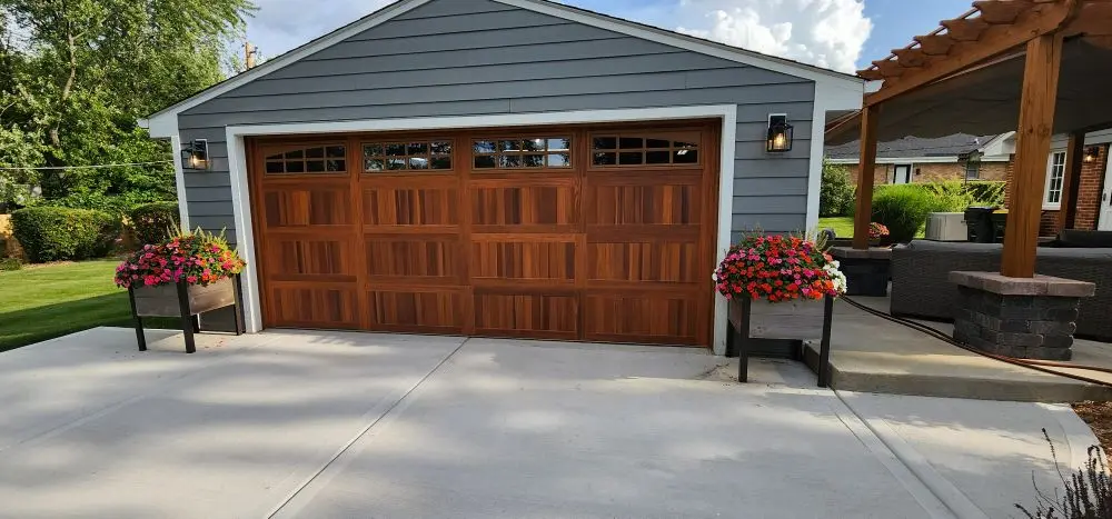 C.H.I. 5983 Stamped Carriage House & LiftMaster 84505R 3